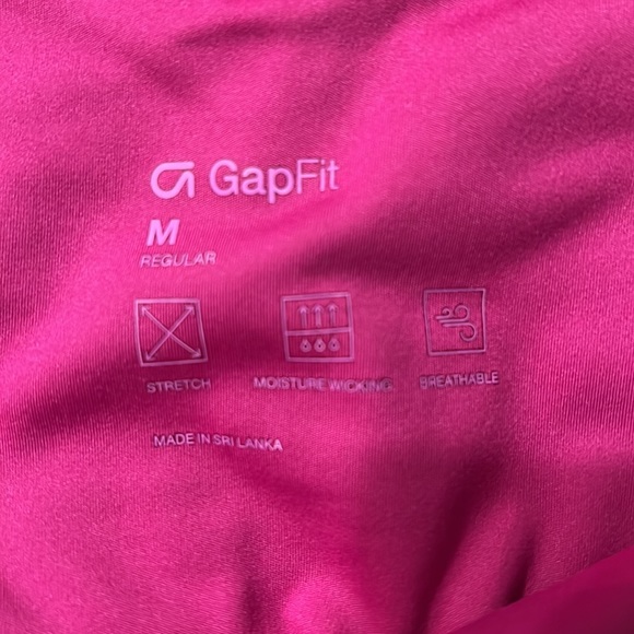 *NWT* GapFit capri workout leggings - Picture 4 of 5